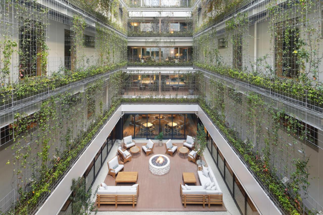 Good Nature Hotel Kyoto Ngoại thất bức ảnh The hotel's atrium